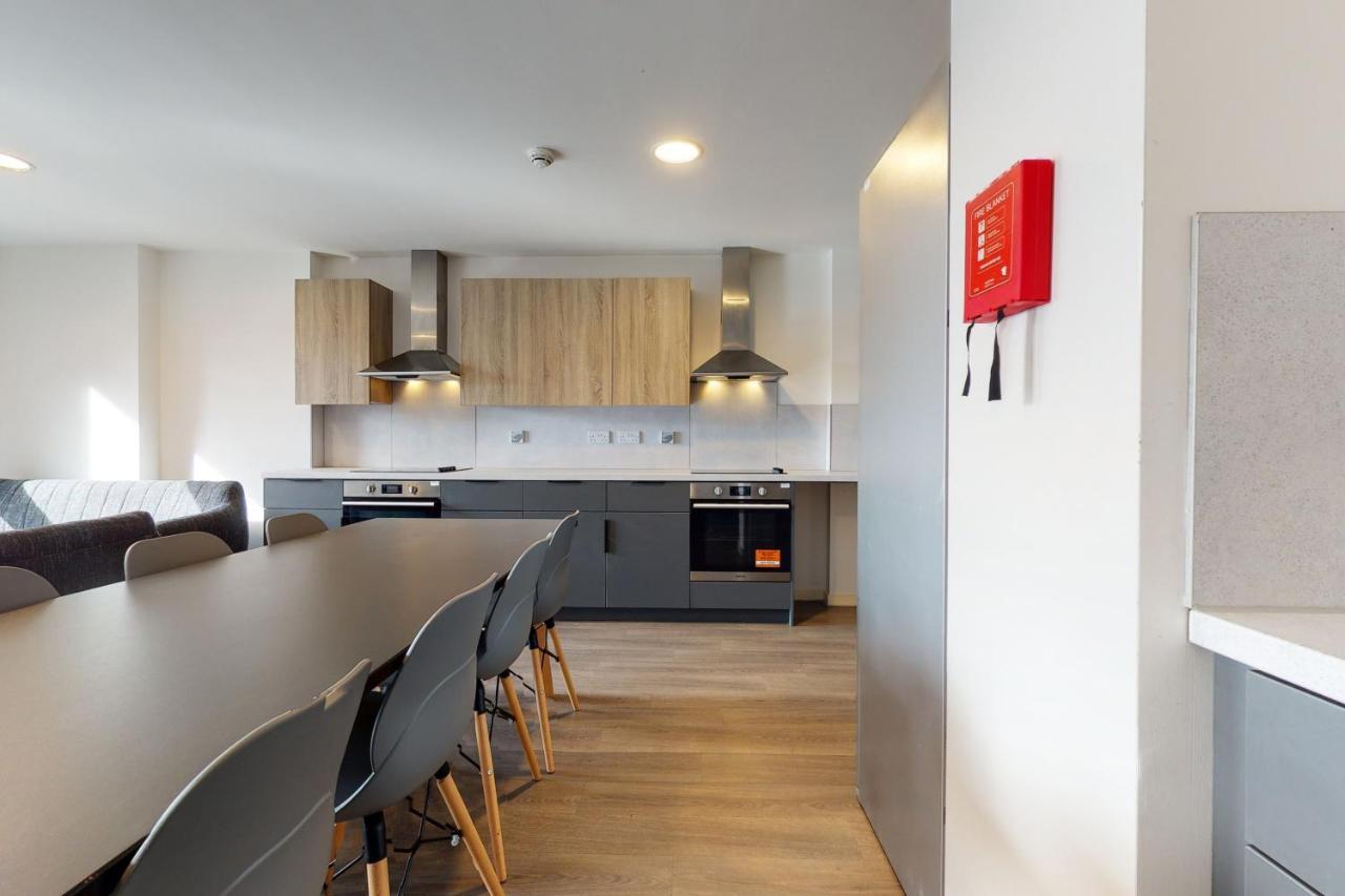 Private Bedrooms With Shared Kitchen, Studios And Apartments At Canvas Glasgow Near The City Centre For Students Only Dış mekan fotoğraf